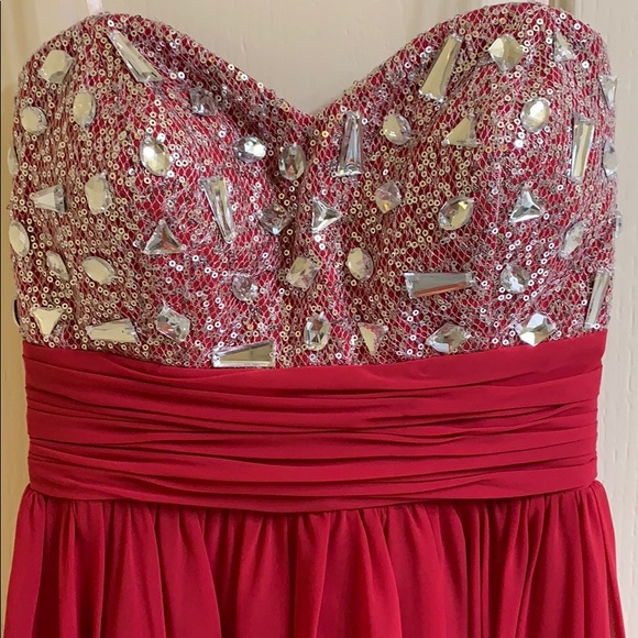 Dress - Picture 2 of 6